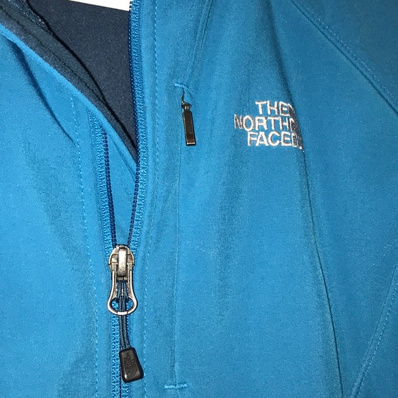 The North Face Water-Resistant Jacket - Picture 4 of 4